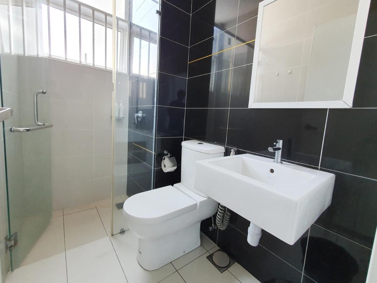 No.7 The Zebra @ Puchong Skypod Residence Экстерьер фото
